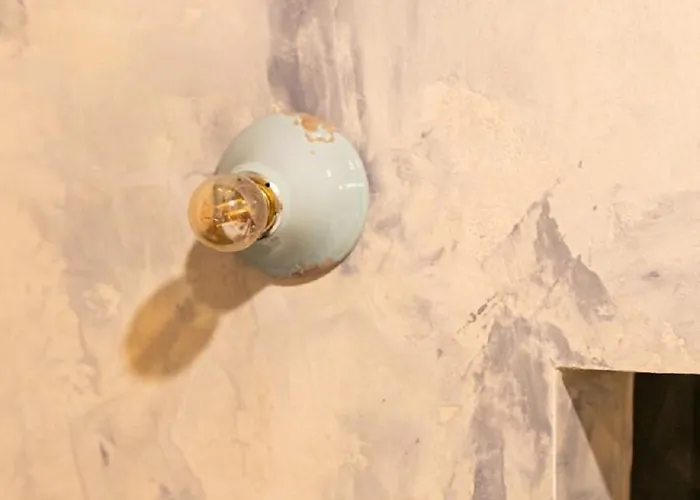 Bhr Cavour 150 Affittacamere 4*