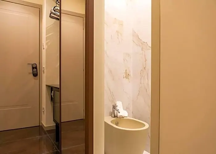 Bhr Cavour 150 Gasthuis 4*
